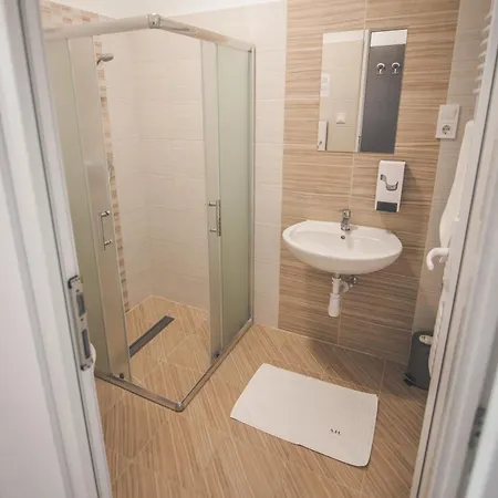 Bed & Breakfast Tenisz Panzio