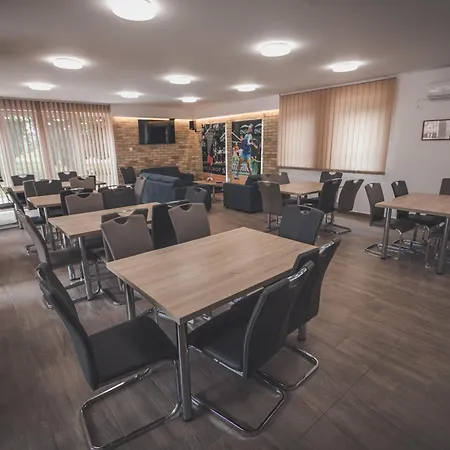 Tenisz Panzio Bed & Breakfast *
